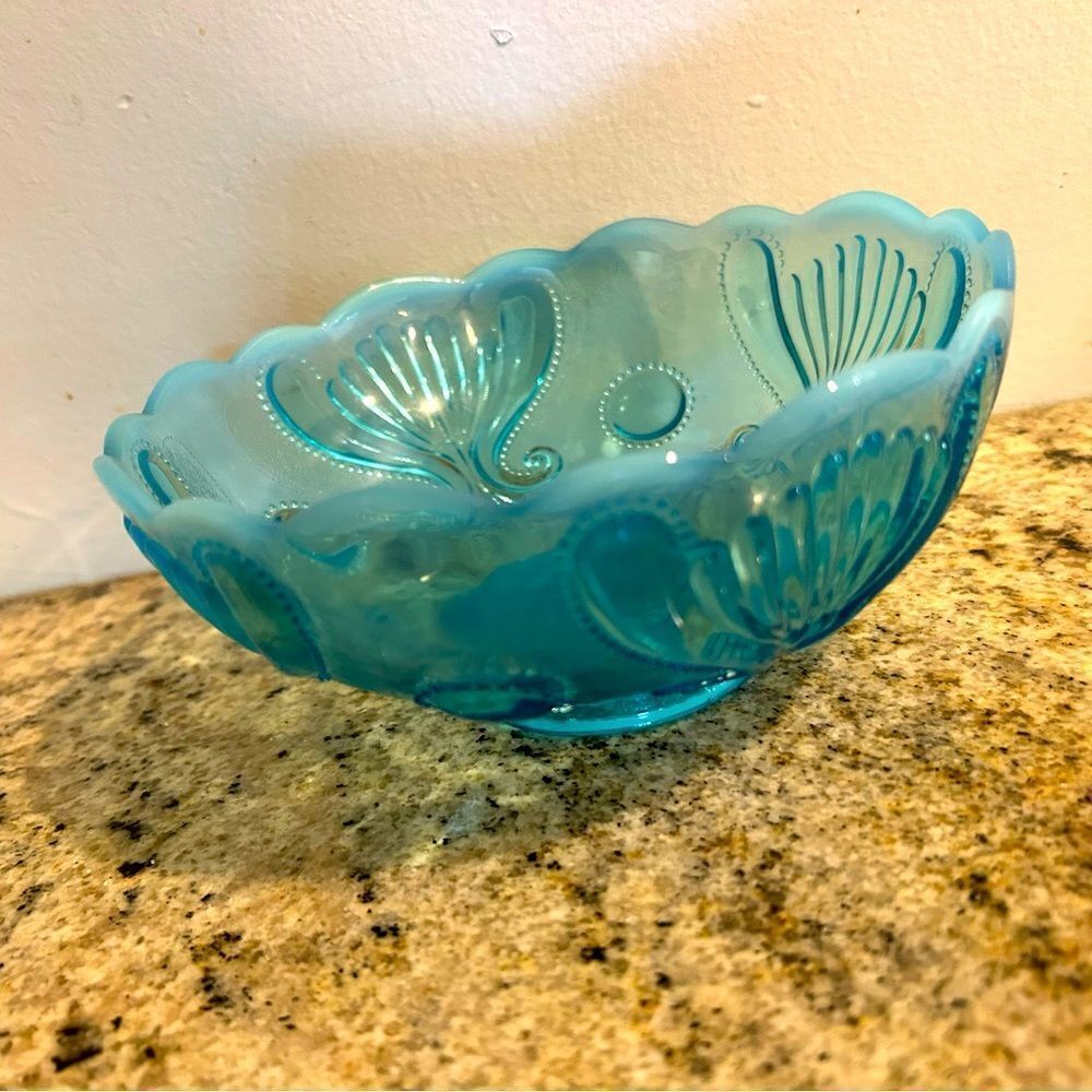 Jefferson Glass Blue Opalescent Candy Dish Bowl Shell Loops Pattern